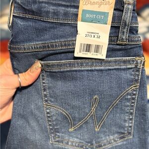 Wrangler Women's Classic Boot Cut Jeans